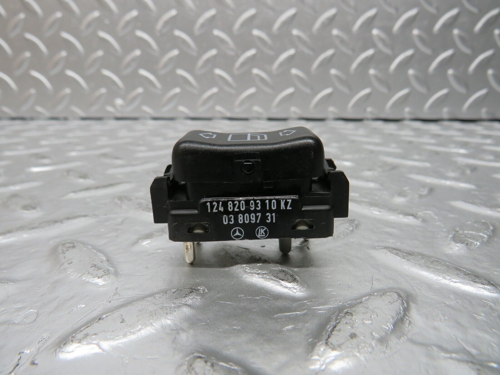 30522 Mercedes-Benz W124 230E Electric Window Switch Left Side 1248209310