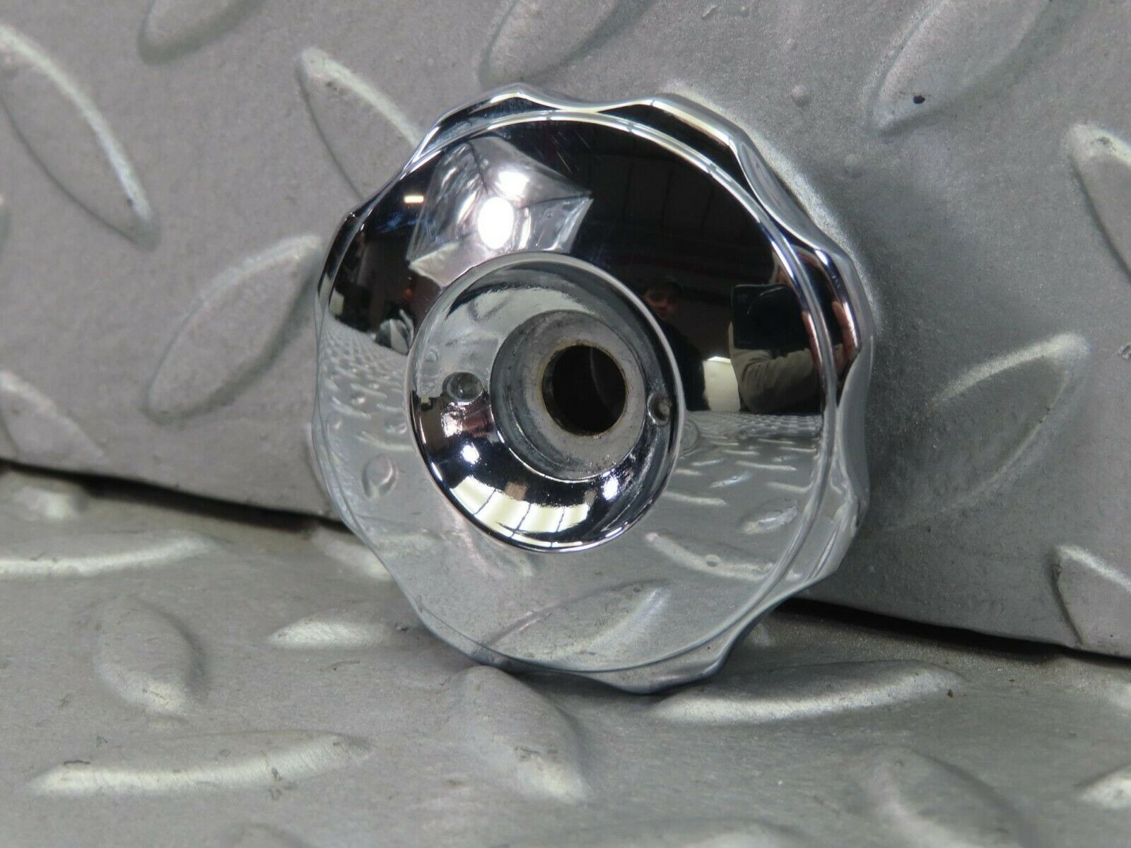 8716 Mercedes-Benz W115 Front Emblem Badge Base Holder 1158800386