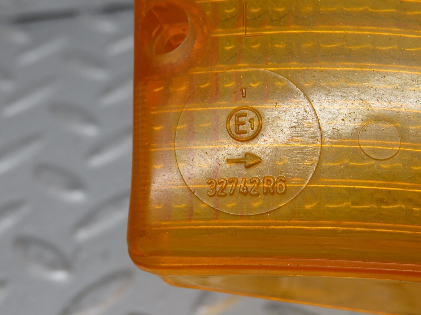 30029 Porsche 924 Front Left Indicator Lens Hella 32742R6