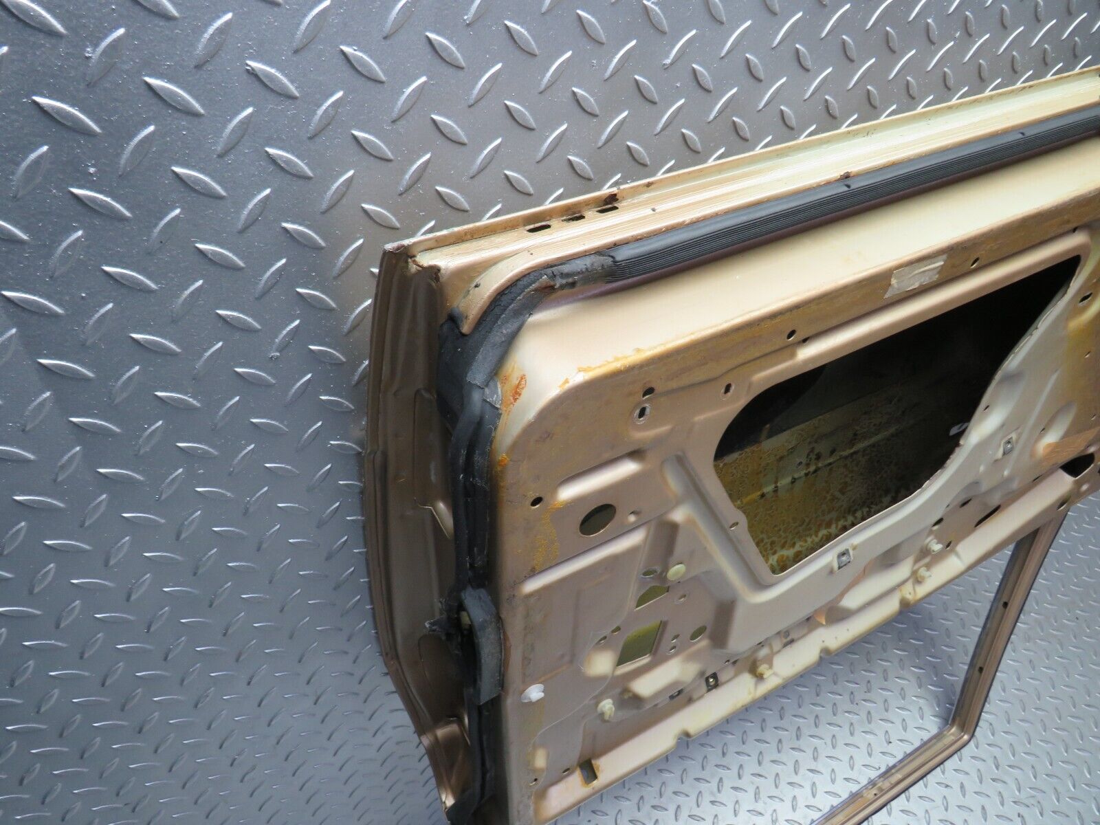 28196 Mercedes-Benz S123 240D Wagon Rear Left Door