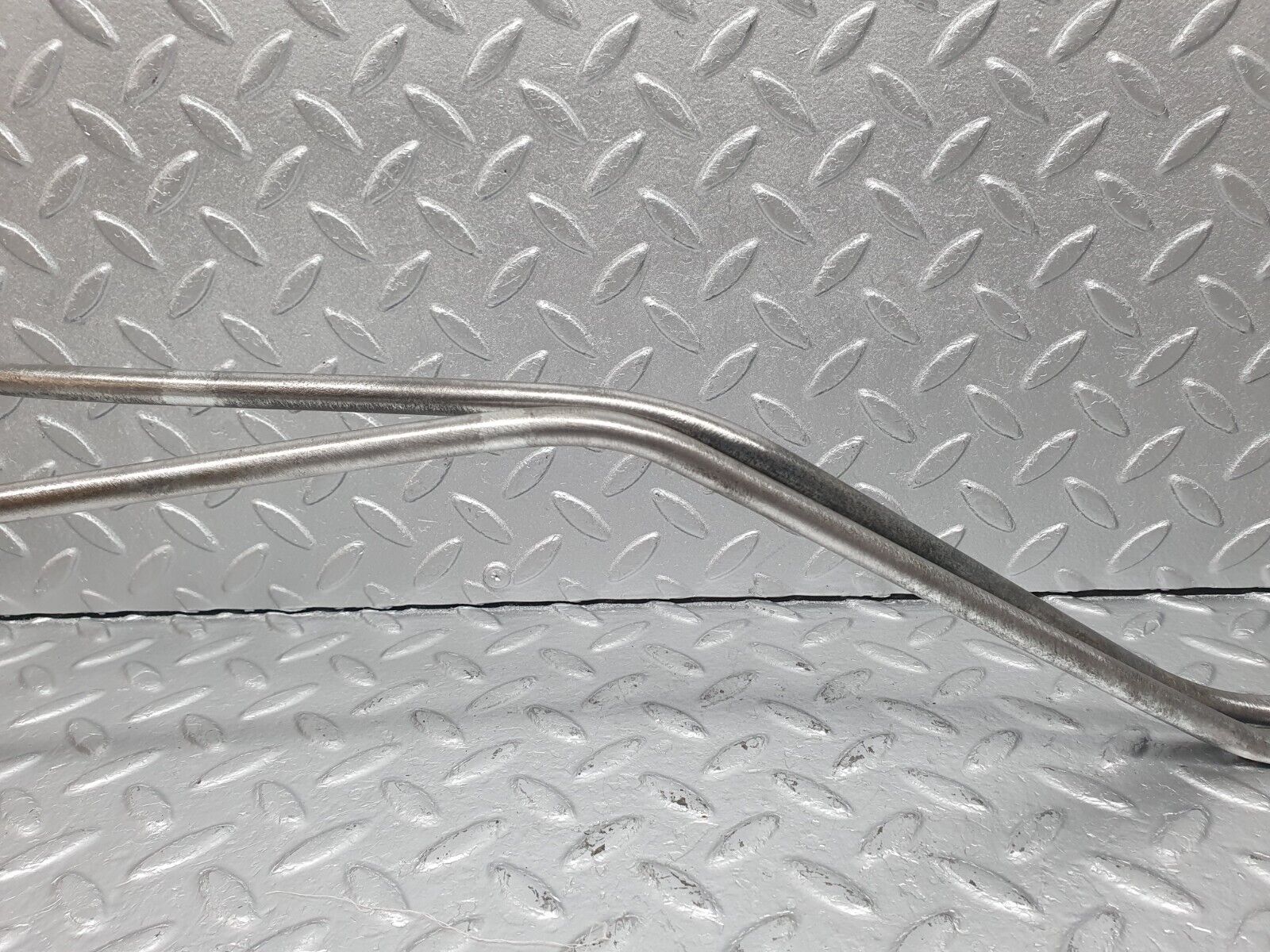 40741 Mercedes-Benz W123 300D Gearbox Oil Pipe