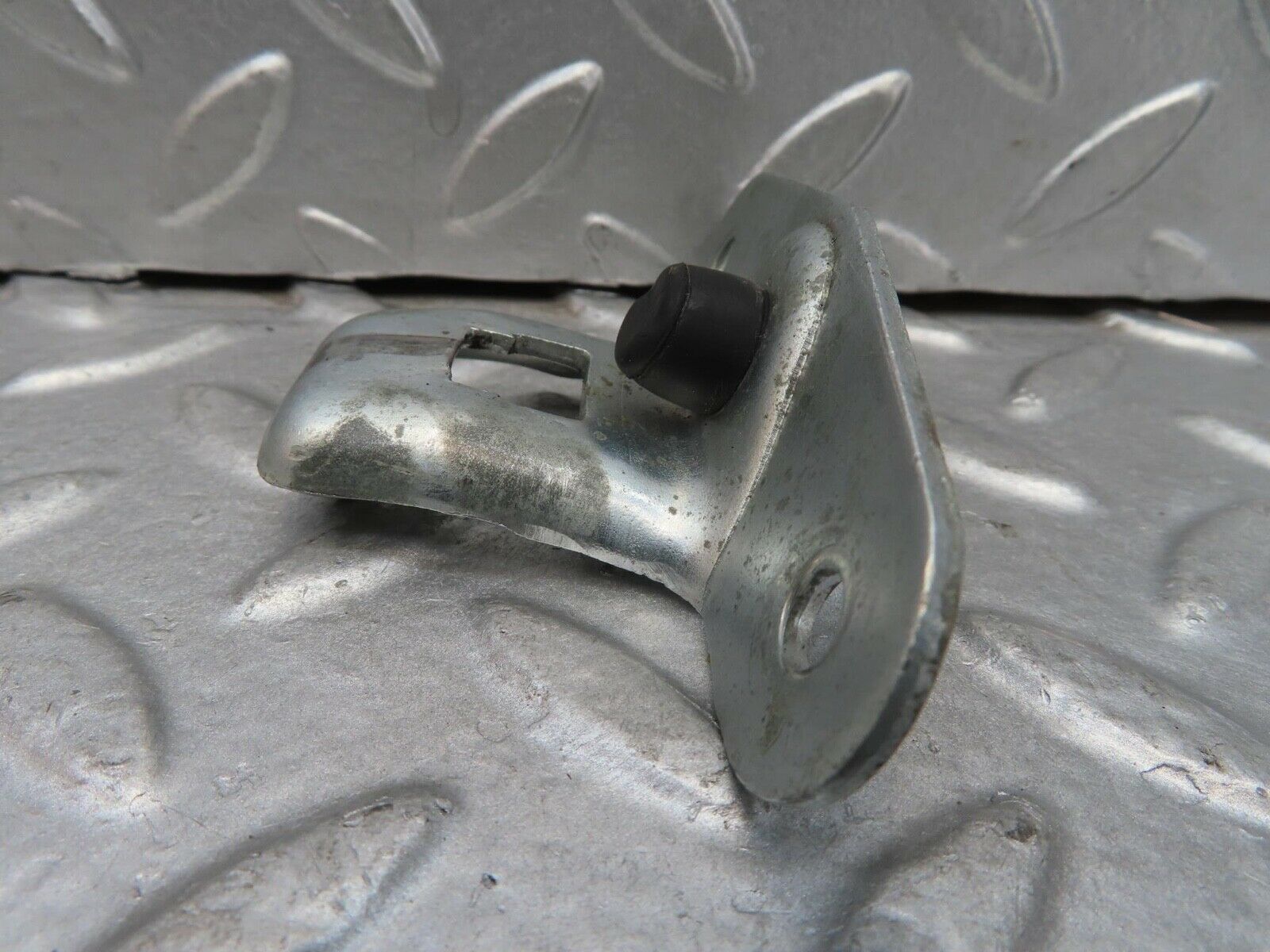 15340 Mercedes-Benz W123 230E Trunk Lock Latch 1237580150