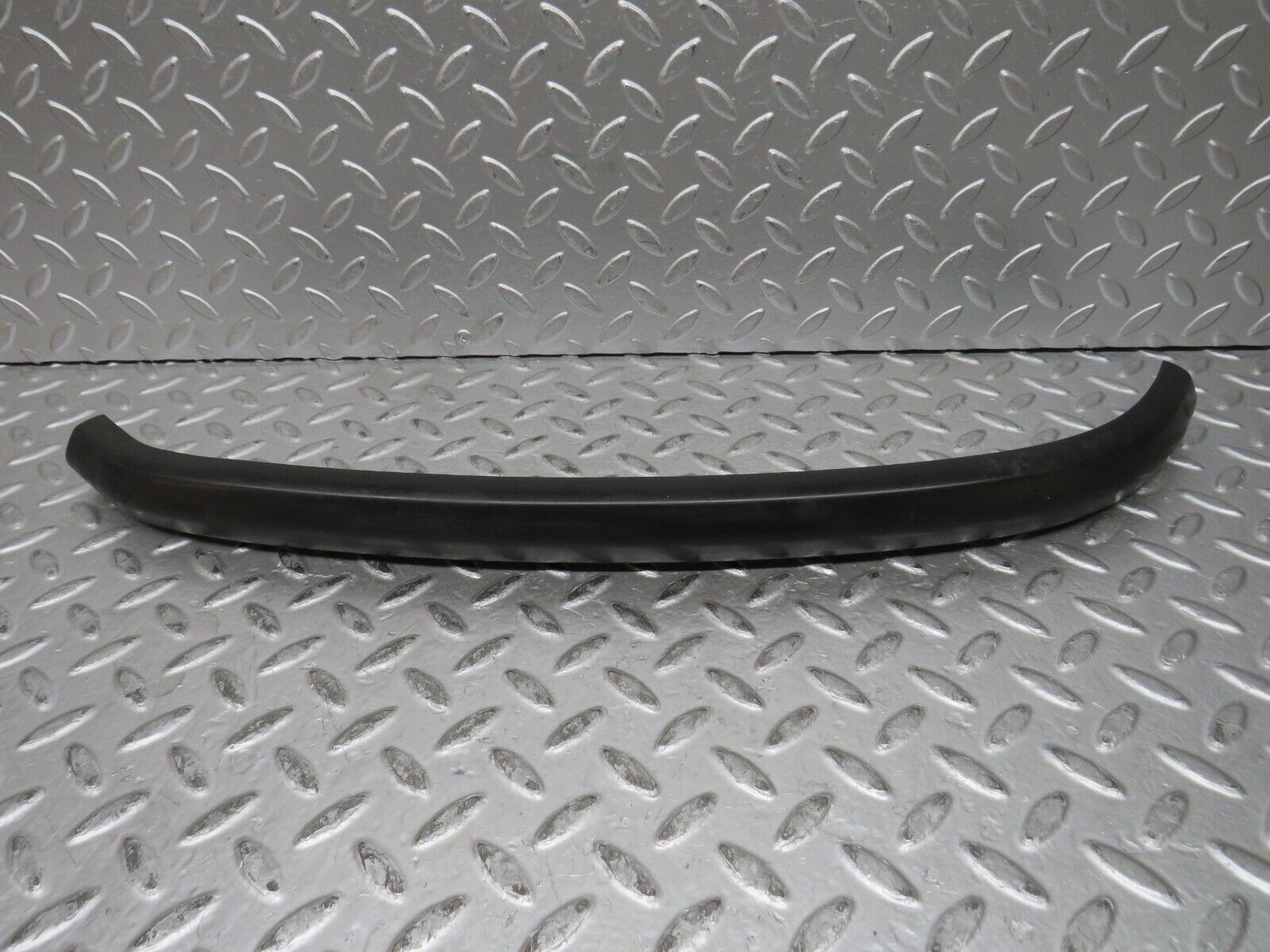 28875 Mercedes-Benz W123 230E Front Bumper Rubber