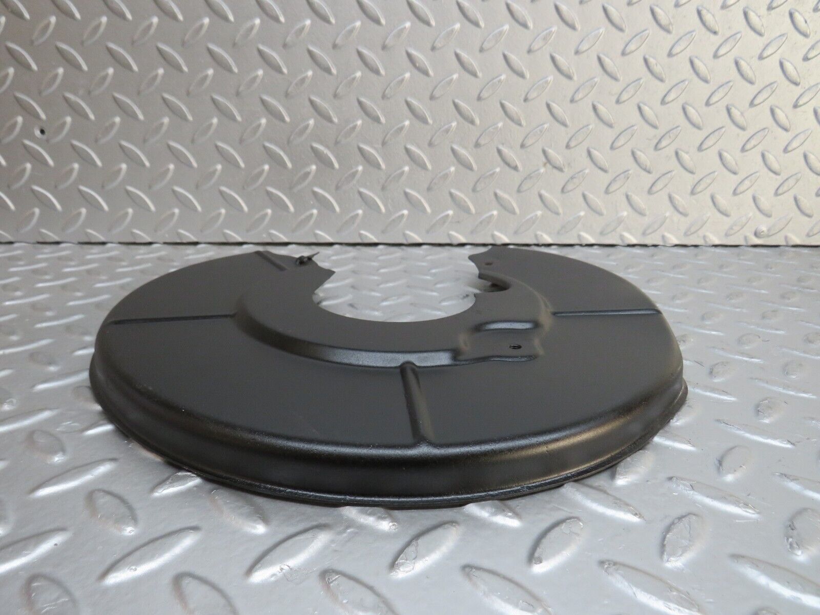 37658 Mercedes-Benz W109 300SEL Front Left Brake Disc Protection Plate