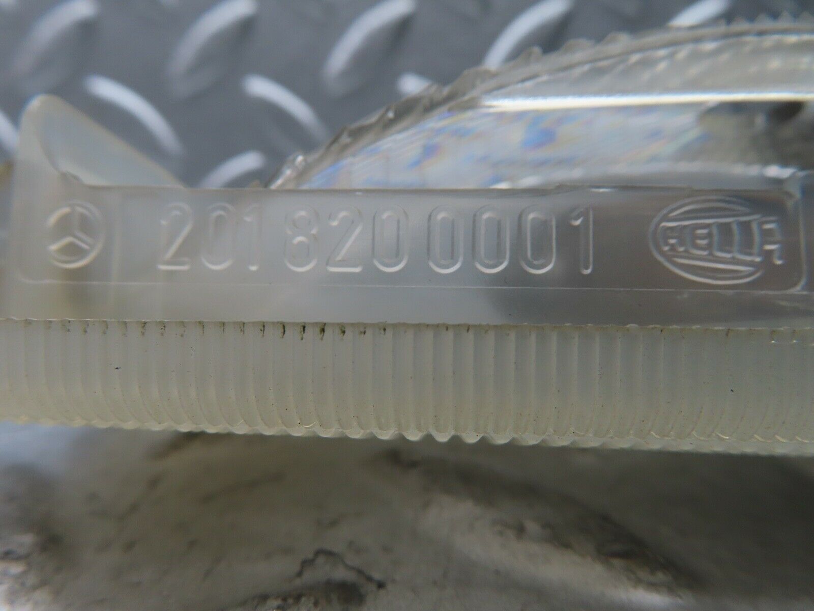 21245 Mercedes-Benz W123 230E Rear Interior Dome Light 2018200001