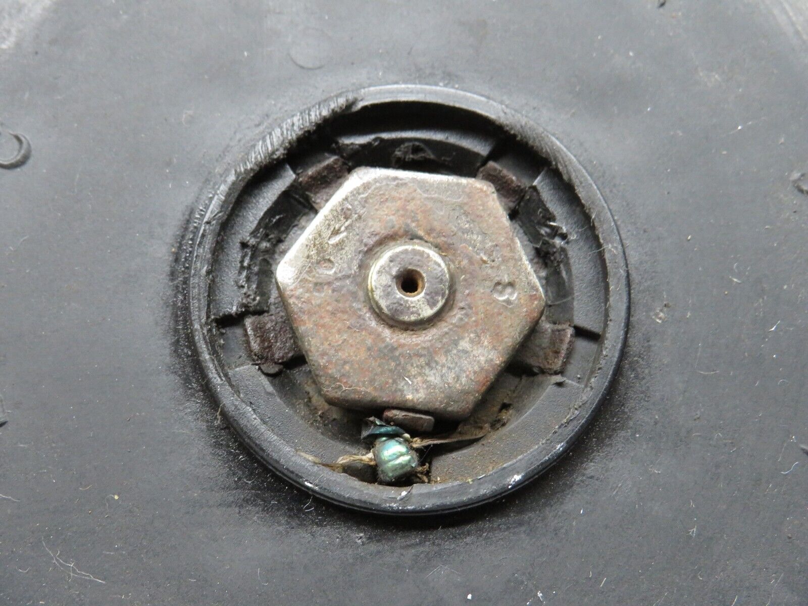 31199 Mercedes-Benz S124 220TE Wagon Cooling Fan Bosch 0005007193