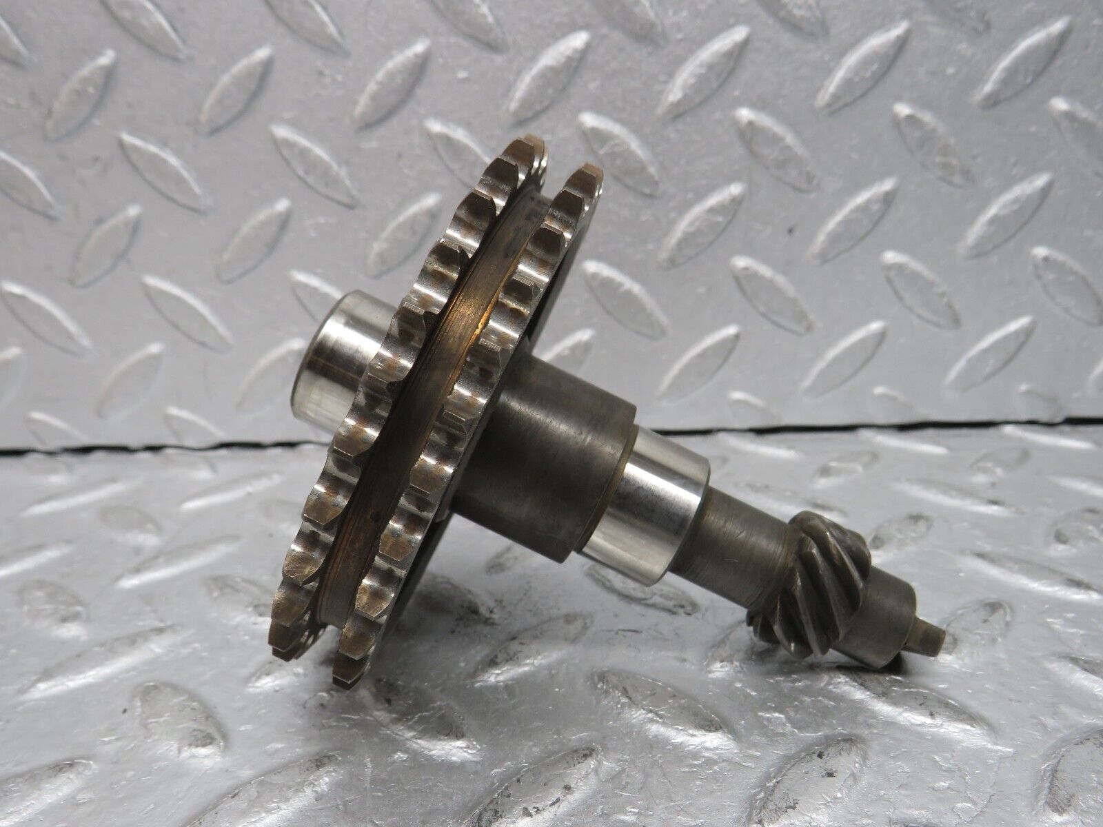 37611 Mercedes-Benz W109 300SEL Intermediate Gear 1161570214