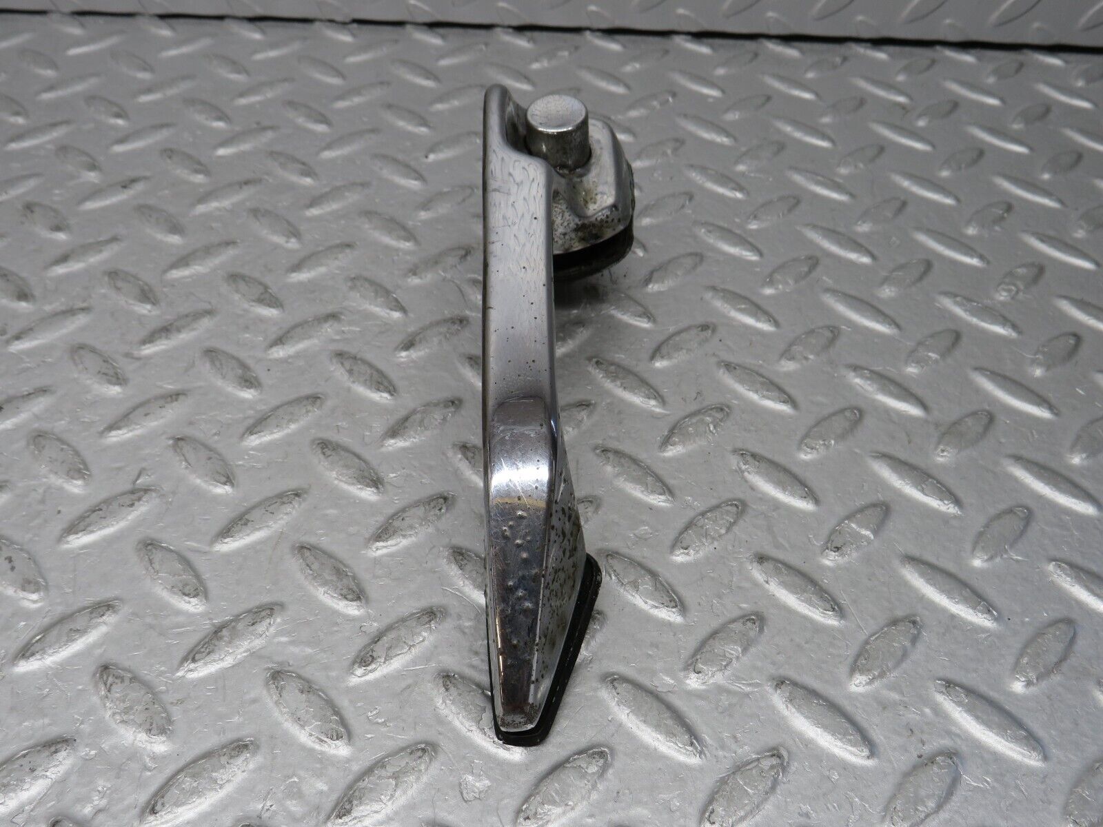 35740 Mercedes-Benz W108 Chrome Door Handle Rear Left 1087661102