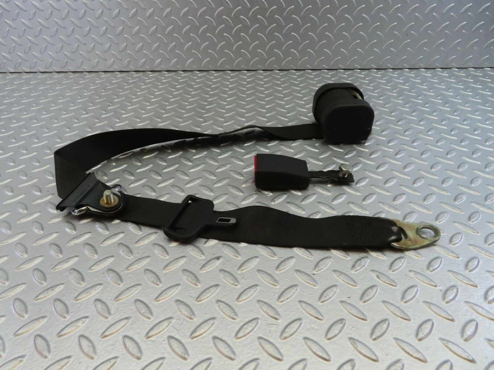 10874 Mercedes-Benz W123 230E Front Right Seat Belt With Buckle 1238604886