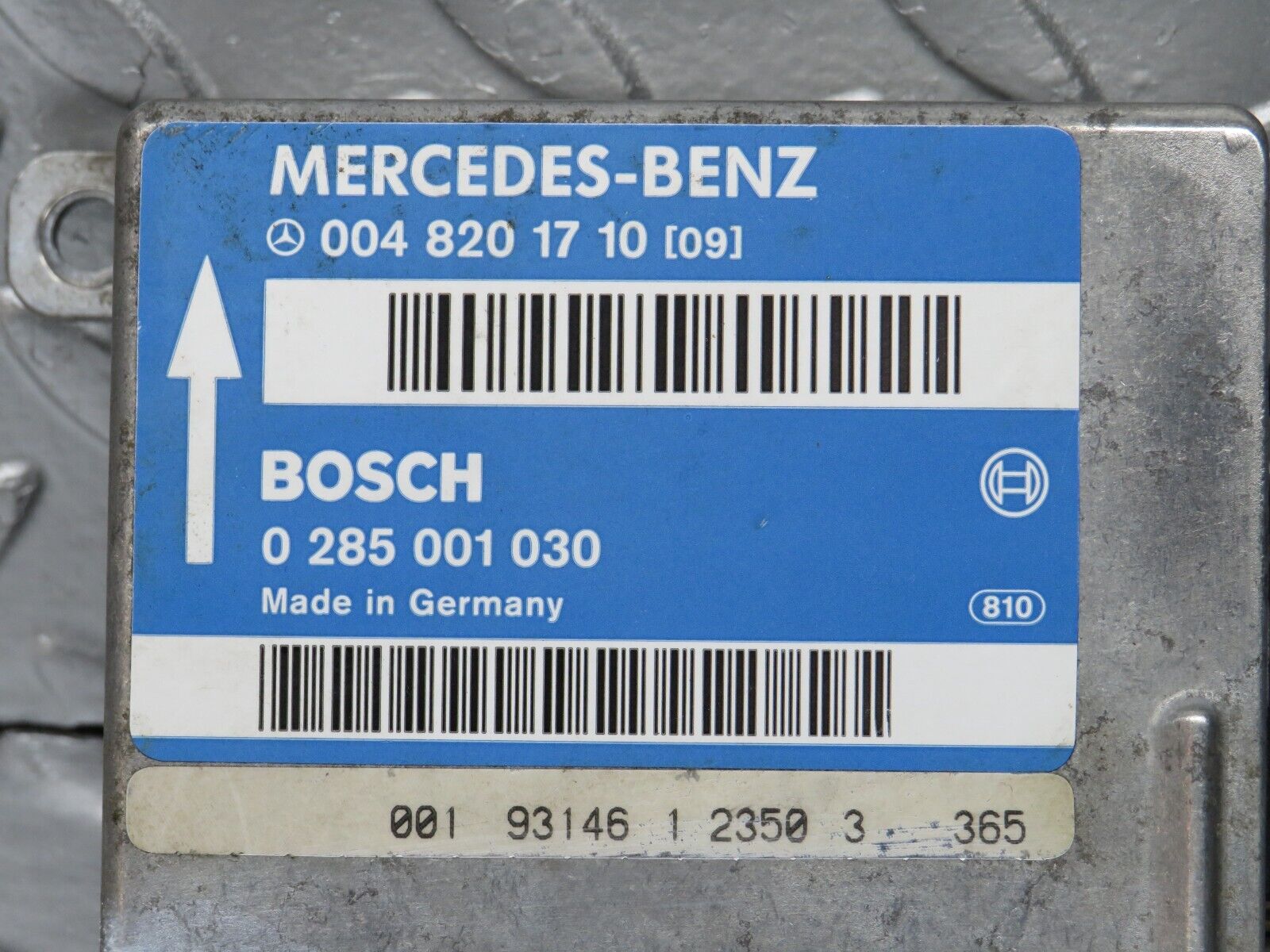 31331 Mercedes-Benz S124 220TE Wagon Air Bag Control Unit Bosch 0048201710