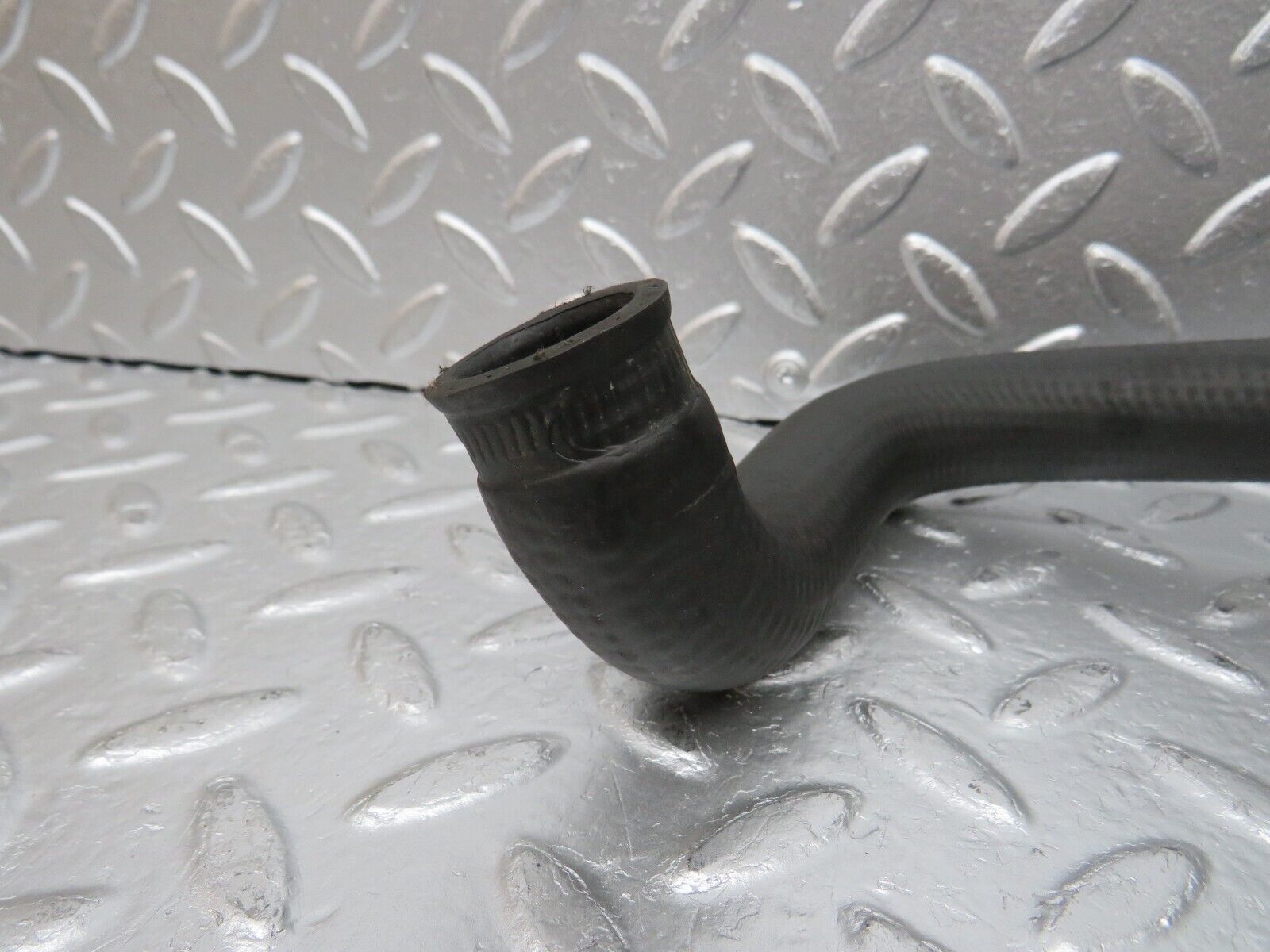 31059 Mercedes-Benz W123 200D Heater Hose 1238321094