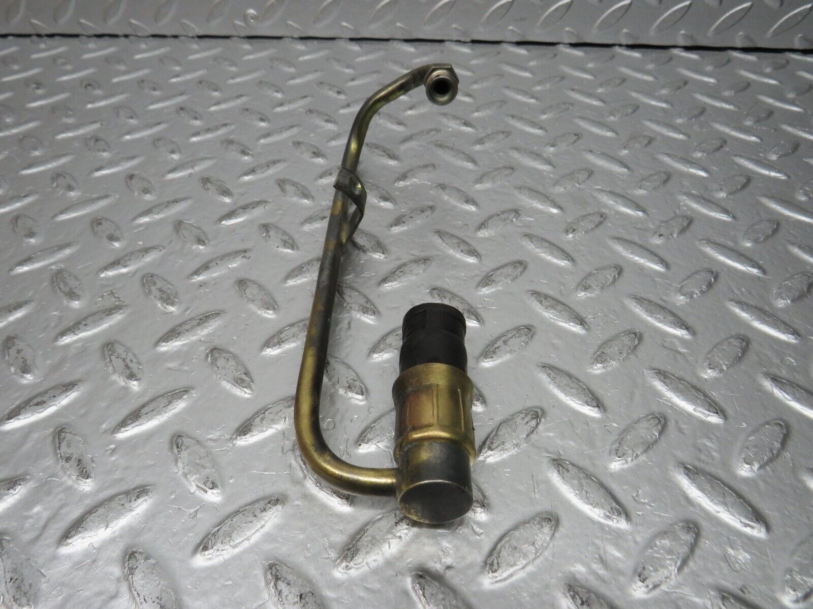 31505 Mercedes-Benz S124 220TE Wagon Fuel Hose Pipe