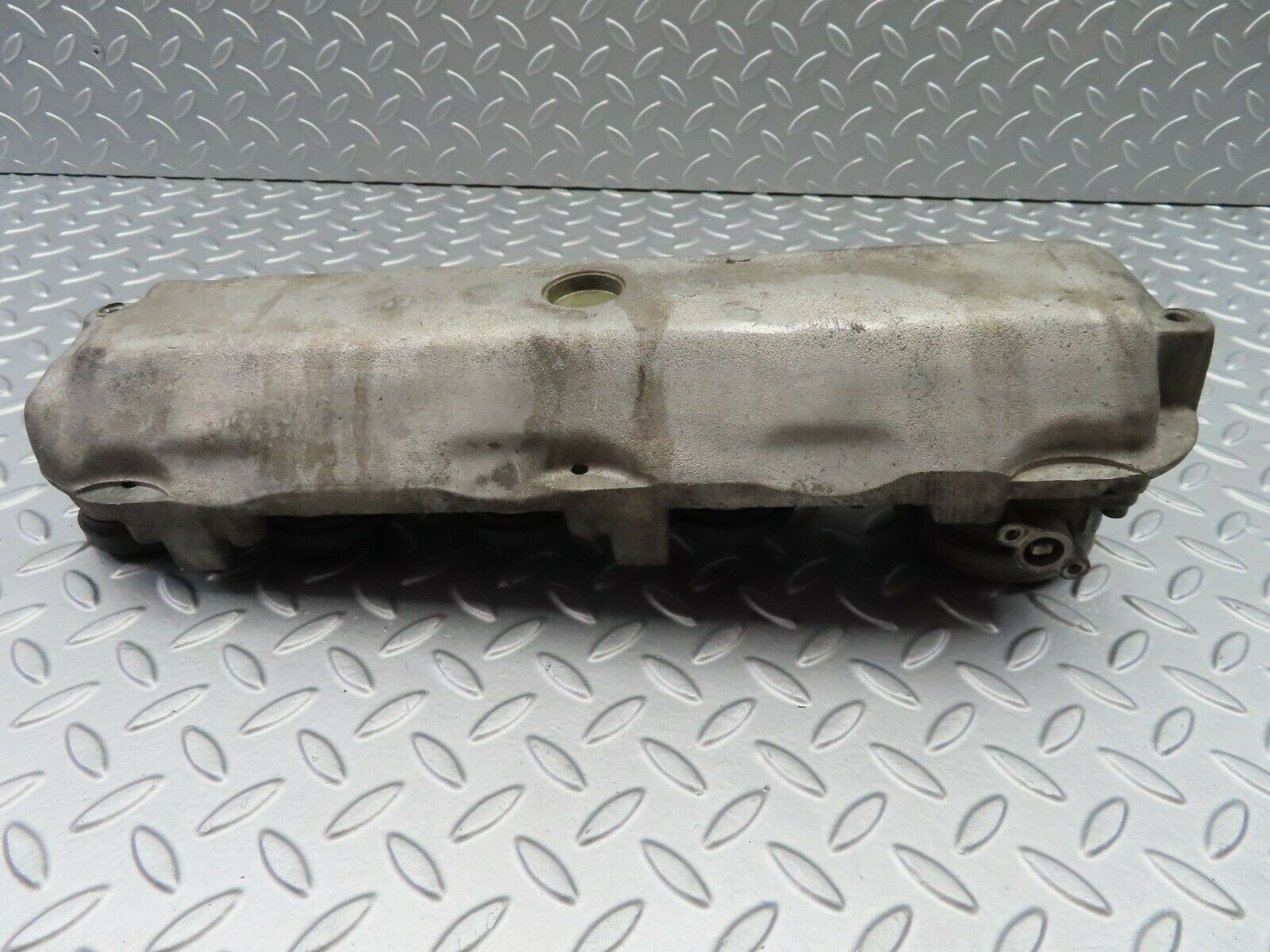 6418 Mercedes-Benz W126 380SE Lower Intake Manifold & Throttle Body 1161415301