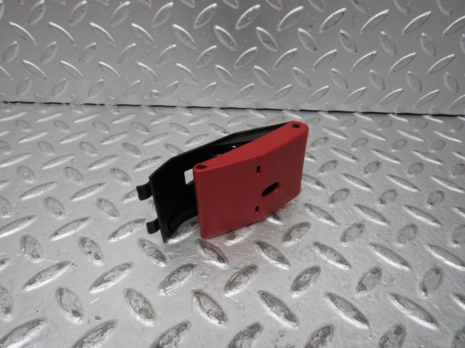 27577 Mercedes-Benz S124 300TE Wagon Hood Opener Bonnet Opener Release