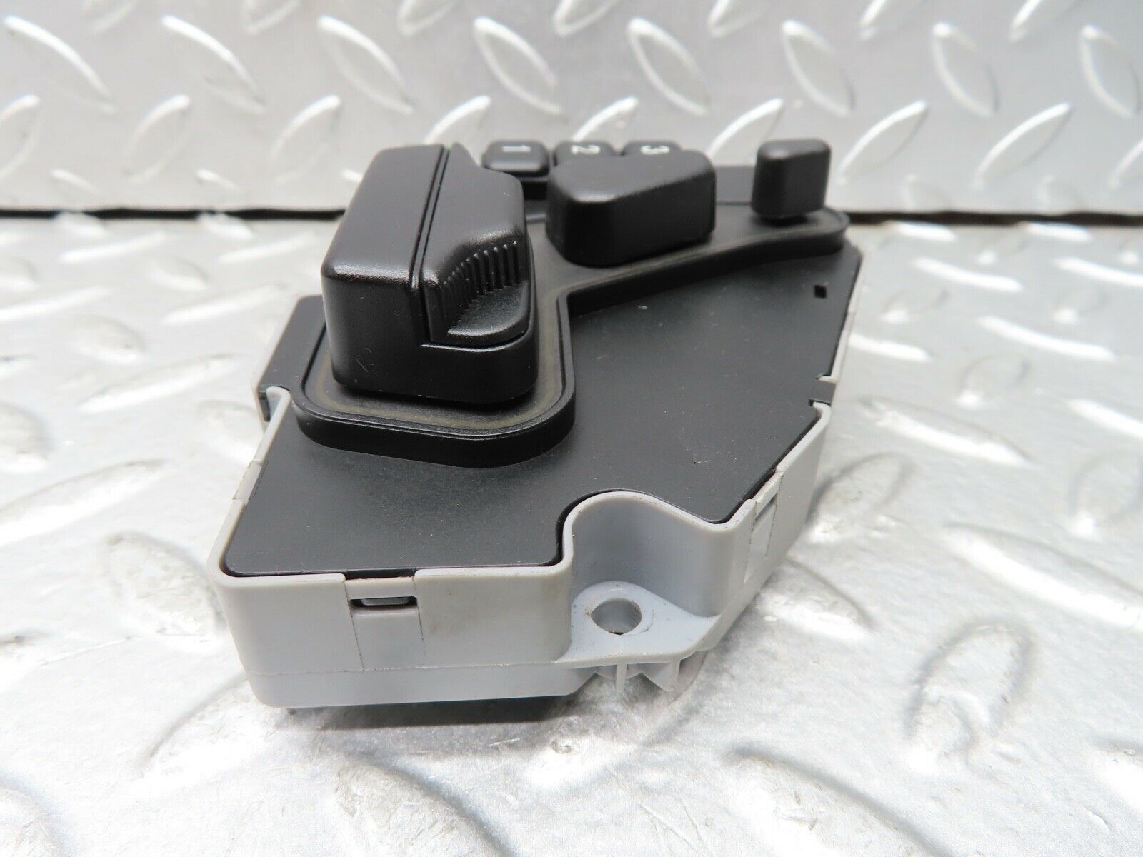 19466 Mercedes-Benz C140 CL420 Coupe Left Seat Adjustment Switch 1408200510