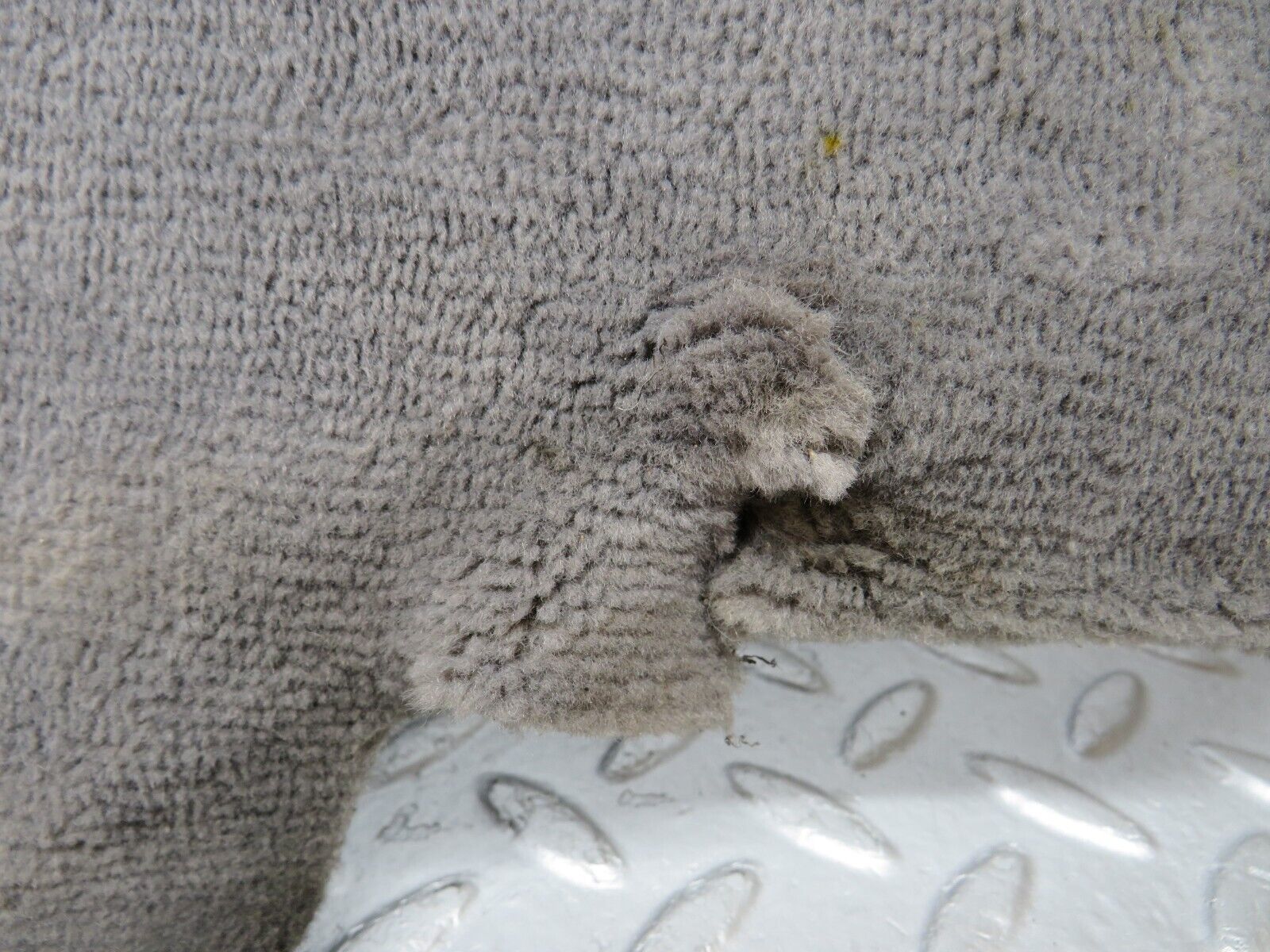 36233 Mercedes-Benz W126 420SE Centre Console Carpet Left Grey 1266831525