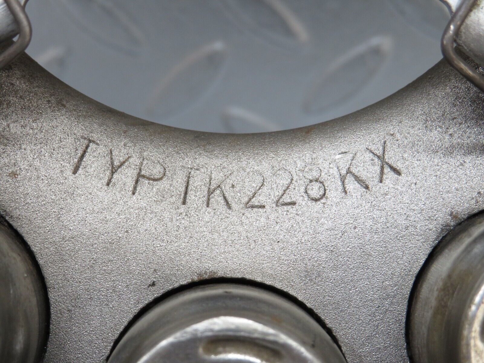 35920 Mercedes-Benz 240D OM616.912 Clutch Pressure Plate YK228KX