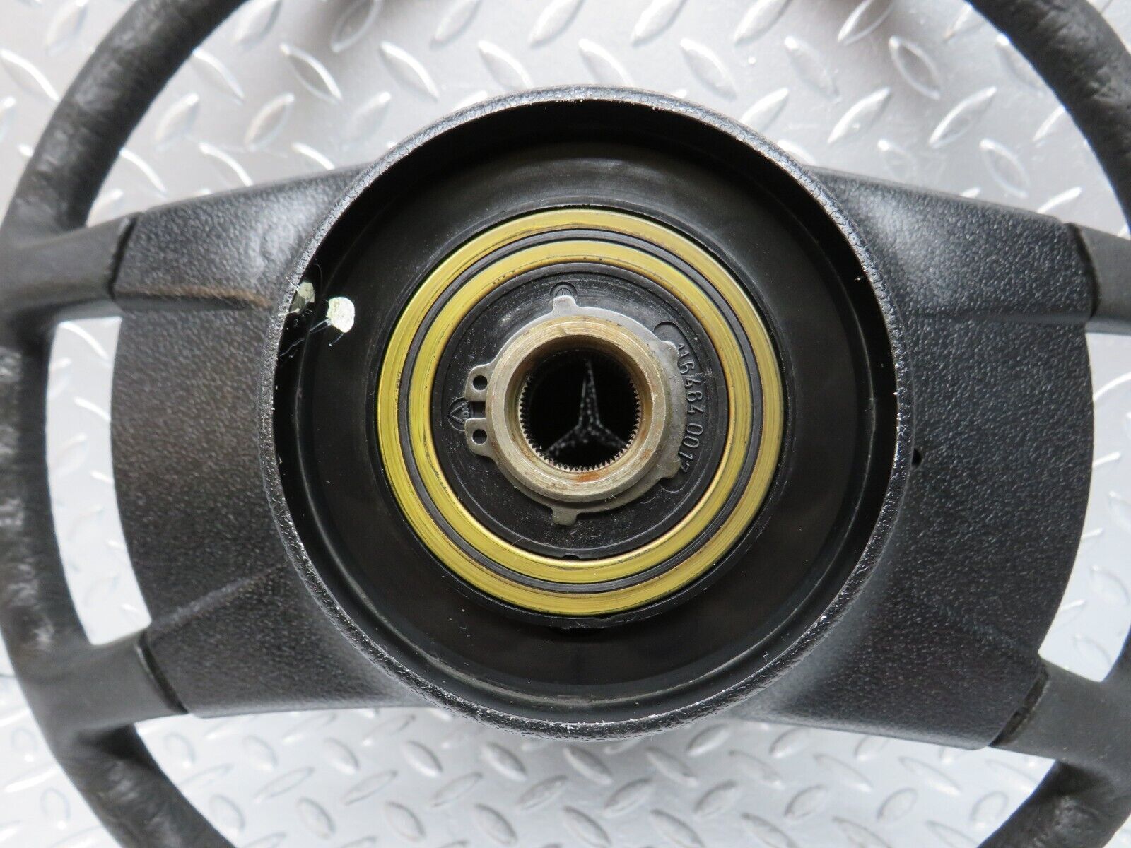 30971 Mercedes-Benz W123 200D Steering Wheel 1164640017