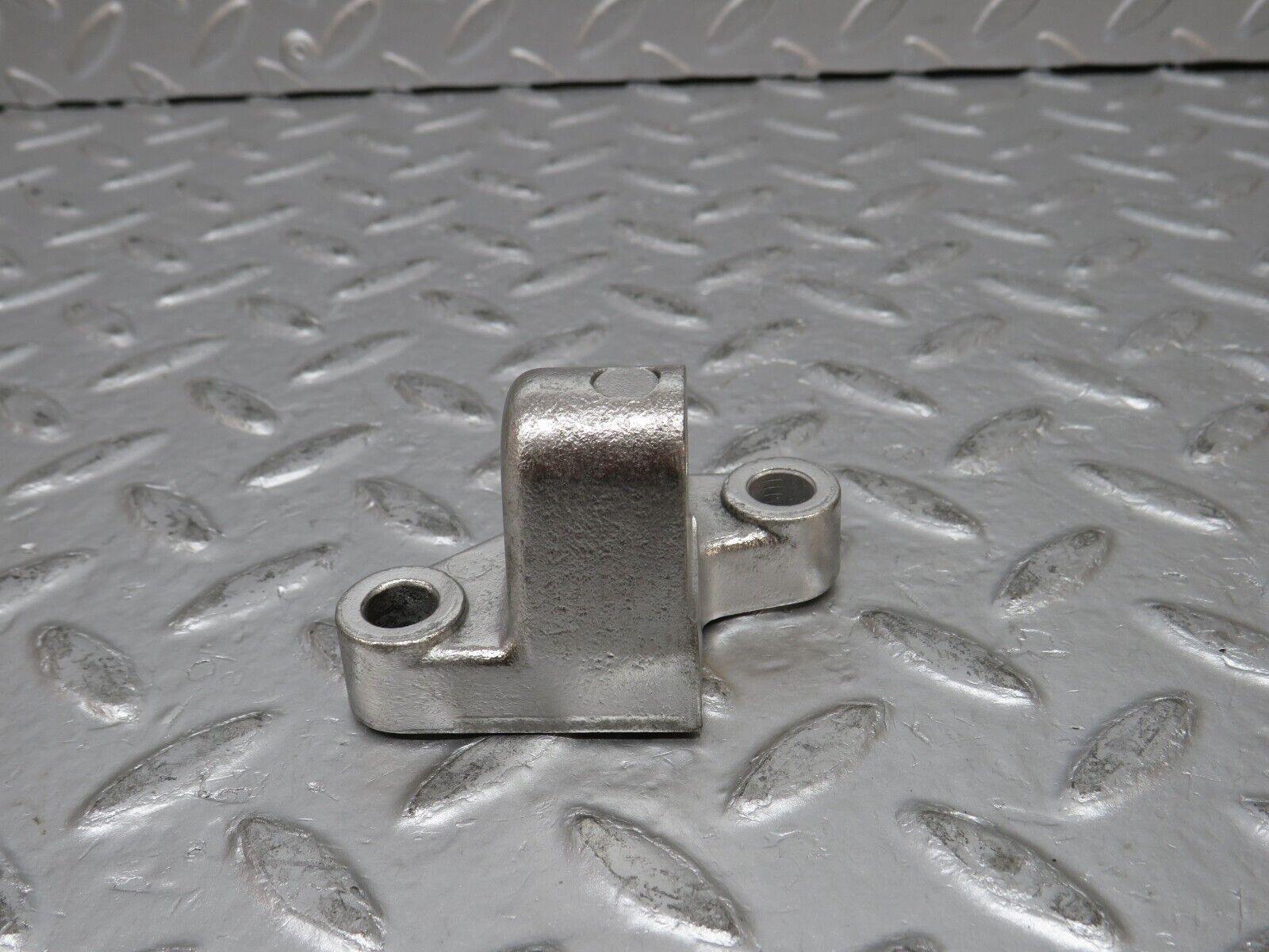 31771 Mercedes-Benz W201 190LE 1.8L Alternator Generator Support Bracket 1021550735