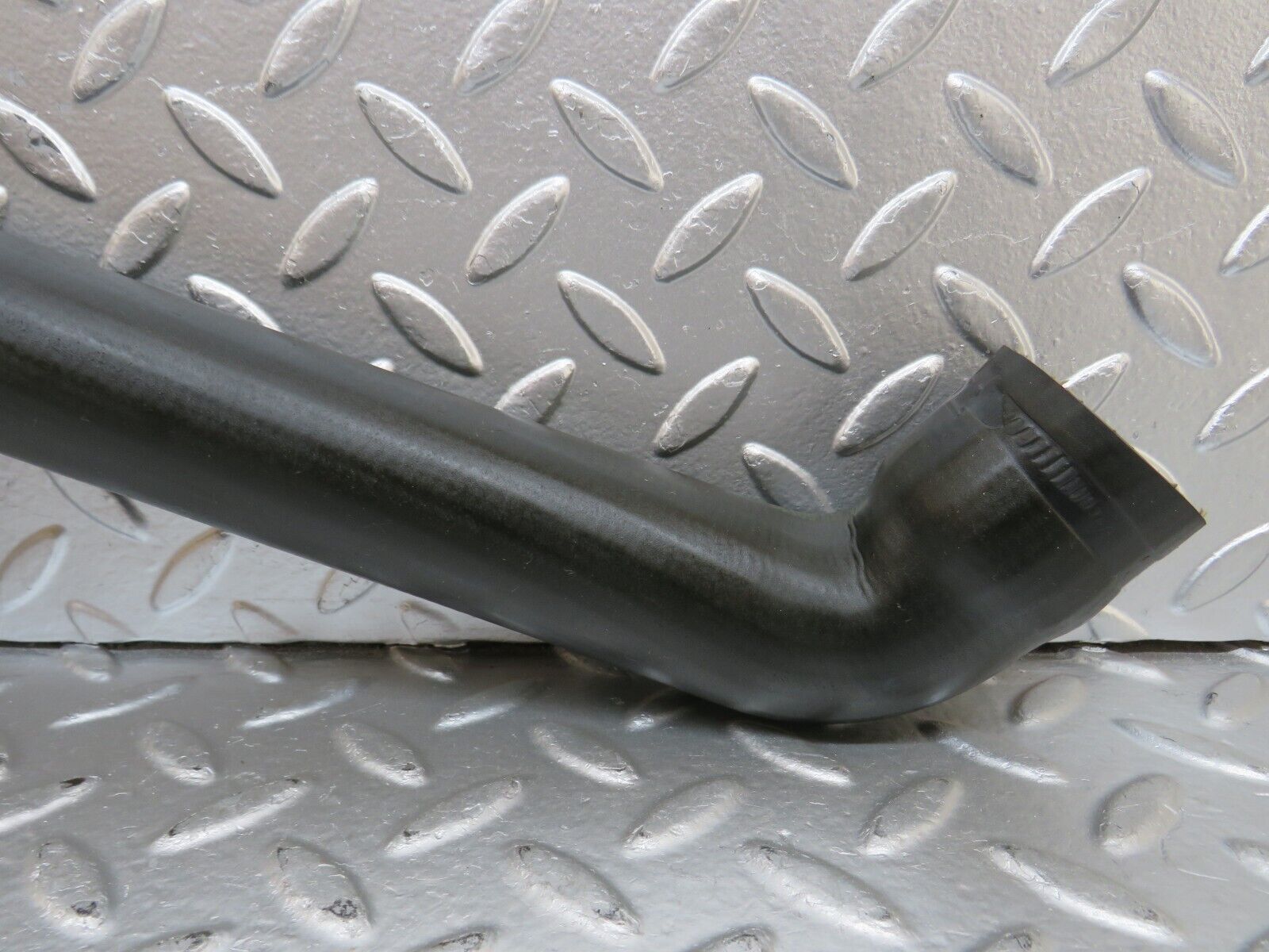 24854 Mercedes-Benz W140 S320 Radiator Hose Pipe 1405011982