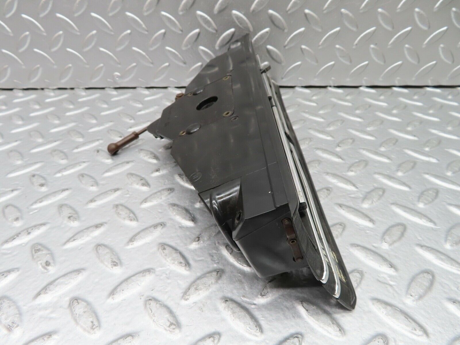 20896 Mercedes-Benz W114 250CE Coupe Dashboard Centre Air Vent 1158300003