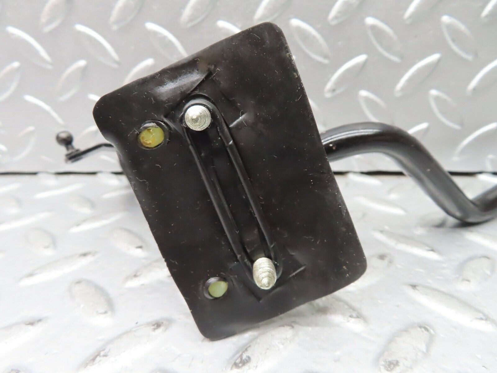 21524 Mercedes-Benz W126 300SE Accelerator Pedal Linkage