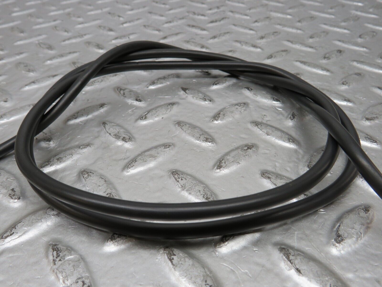 26593 Mercedes-Benz C124 220CE Front Wing Indicator Cable Wire 1249971881