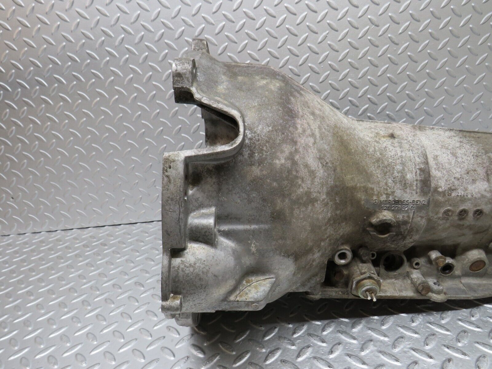 36399 Mercedes-Benz W126 420SE Automatic Gearbox Housing 722.355 1262706201 1262713701