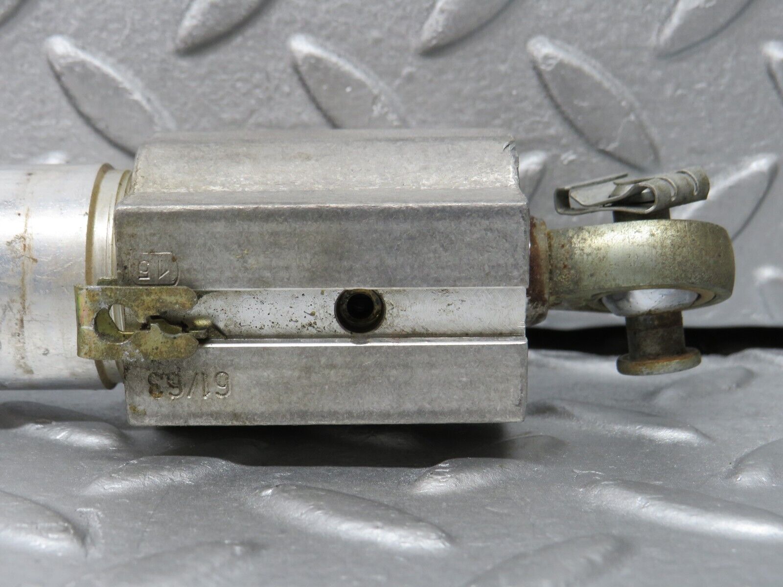 38630 Mercedes-Benz R129 280SL Coupe Roof Folding Lift Cylinder 1298000272