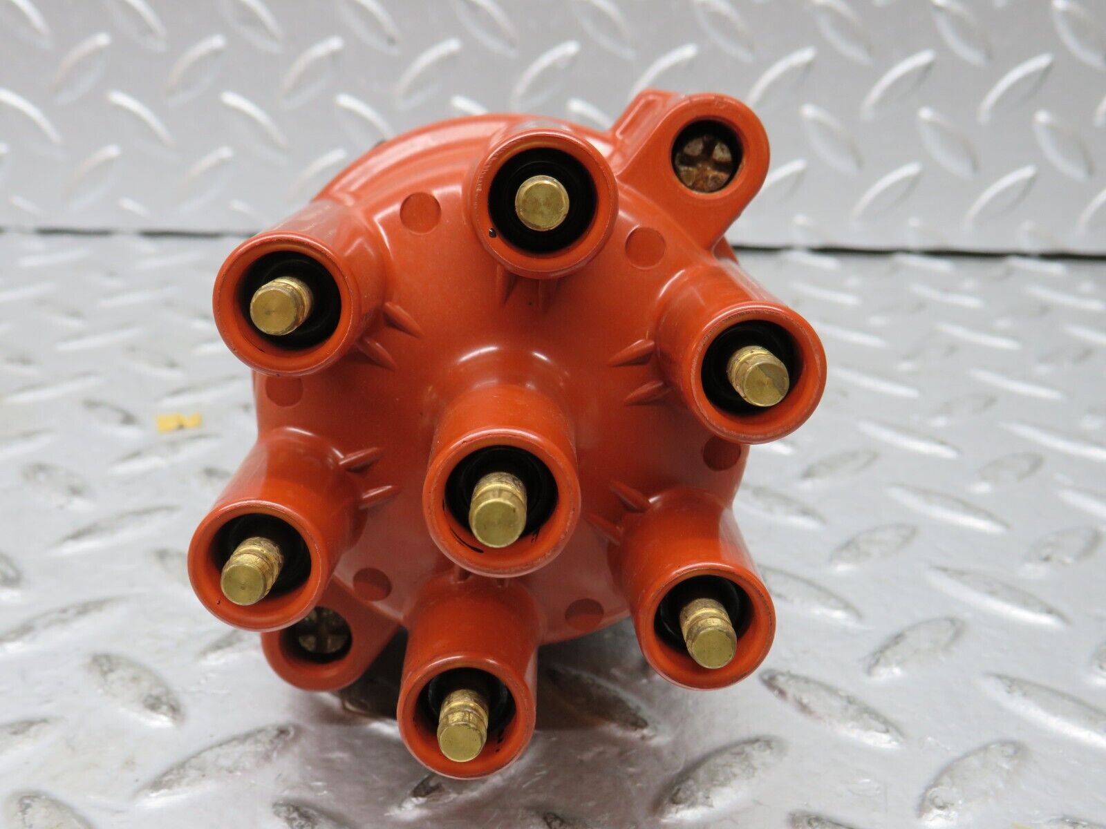 27385 Mercedes-Benz W123 280E Ignition Distributor Bosch 0031580901