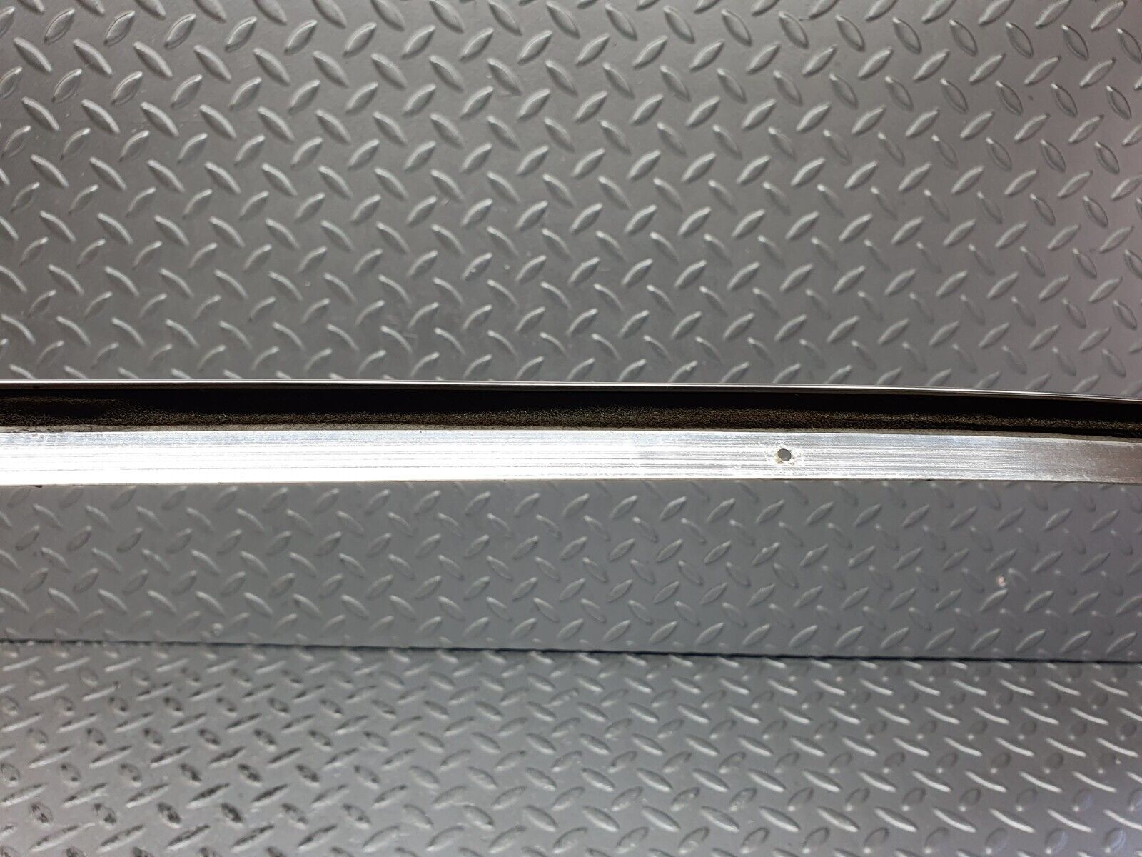 41262 Mercedes-Benz W126 300SE Roof Chrome Trim Left Side