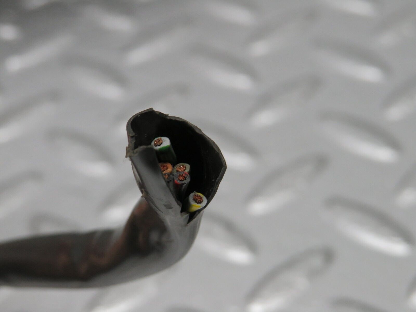 32566 Mercedes-Benz S124 300TE Wagon Tail Light Bulb Holder