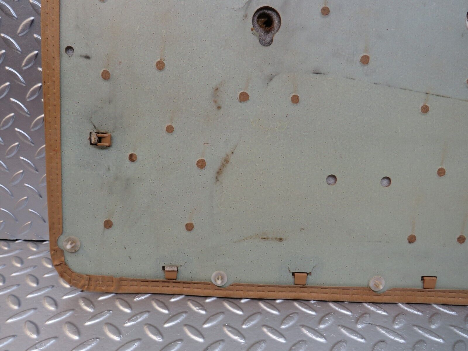 25466 Mercedes-Benz W123 200 Front Left Door Card Palomino