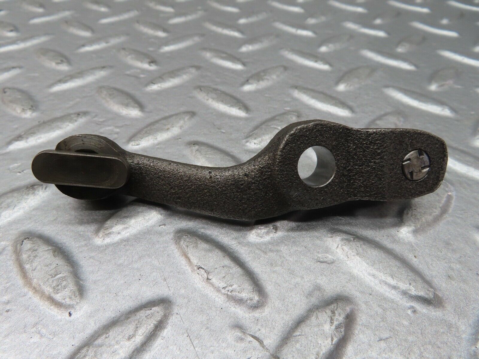 18534 Mercedes-Benz W111 Clutch Release Fork & Bearing Guide Sleeve 1112611418