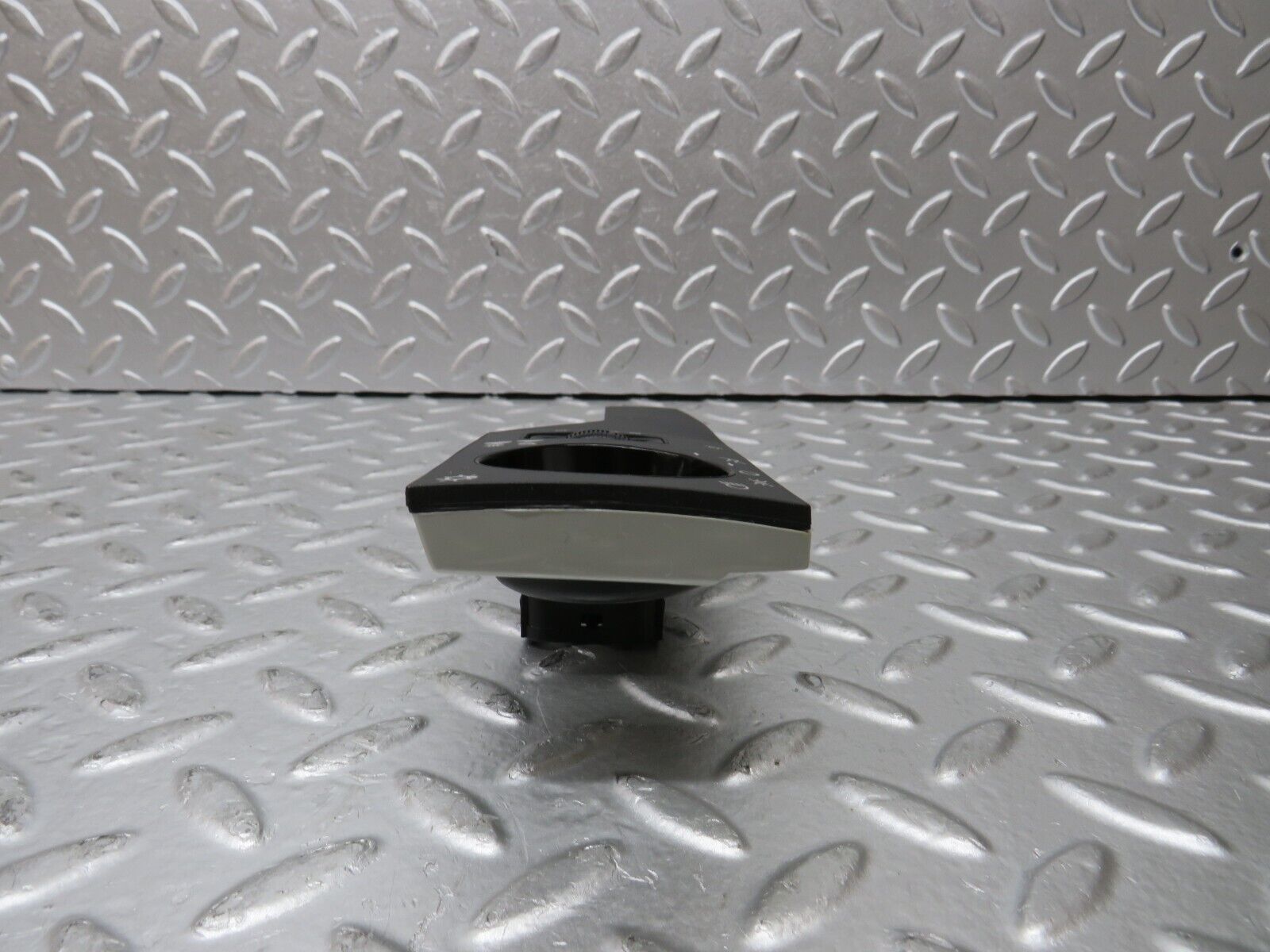 30290 Mercedes-Benz W124 230E Headlight Switch Cover Trim Surround 1248000673