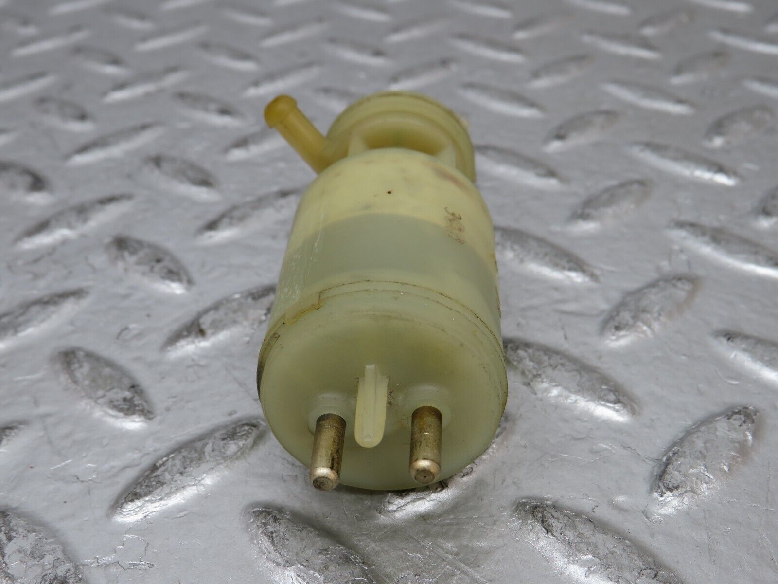 27059 Mercedes-Benz W123 280E Windscreen Washer Pump