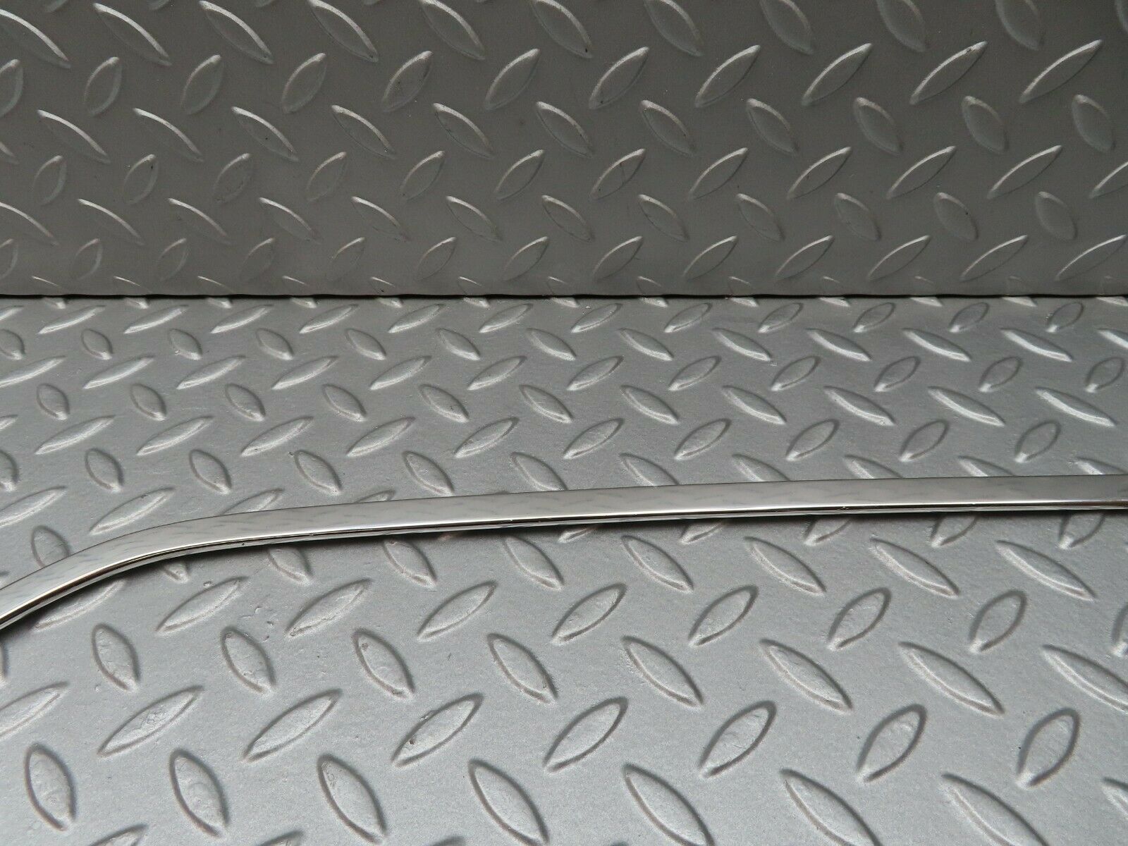 3740 Mercedes-Benz S123 200T Wagon Door Chrome Window Frame Front Right