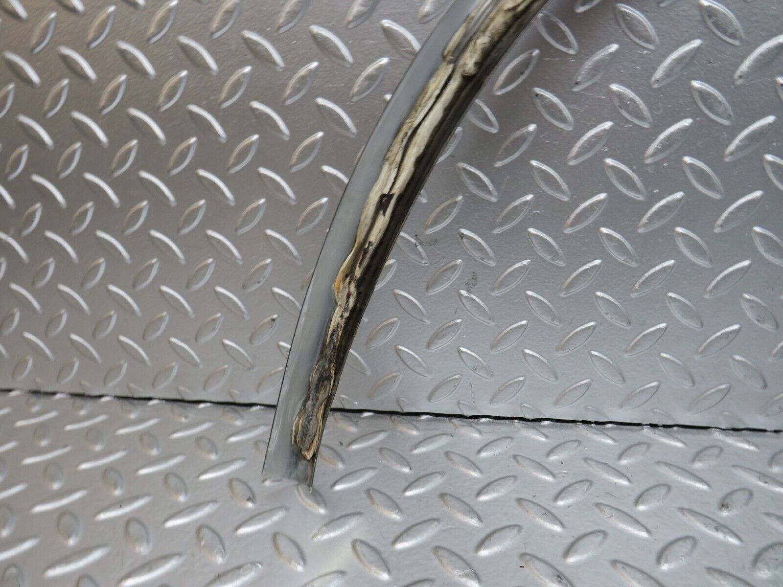 28181 Mercedes-Benz W123 280E Wheel Arch Chrome Fender Wing Trim Rear Left