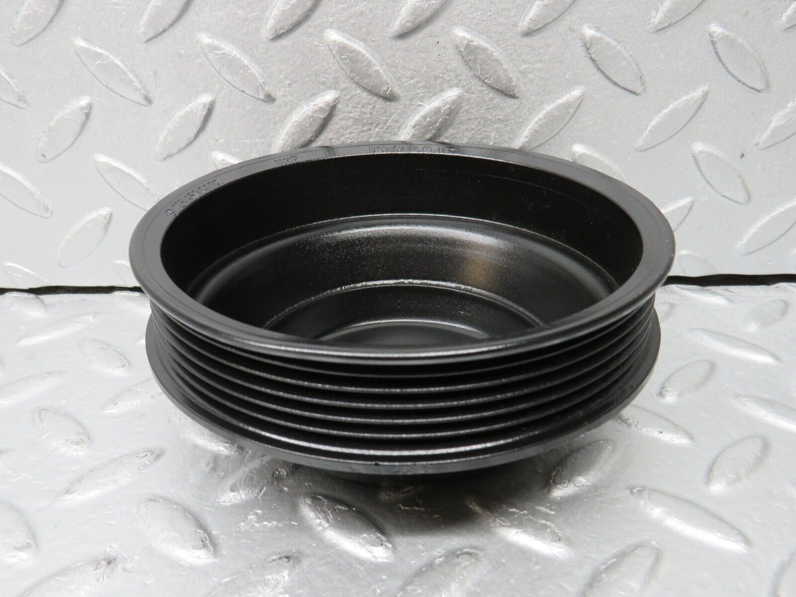 38966 Mercedes-Benz W201 190E 2.6L Water Pump Pulley 1264600379