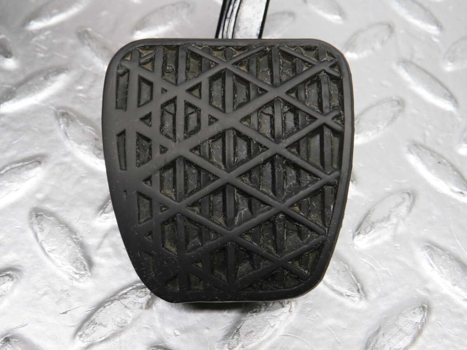 31350 Mercedes-Benz S124 220TE Clutch Pedal 1242900316 2012910282