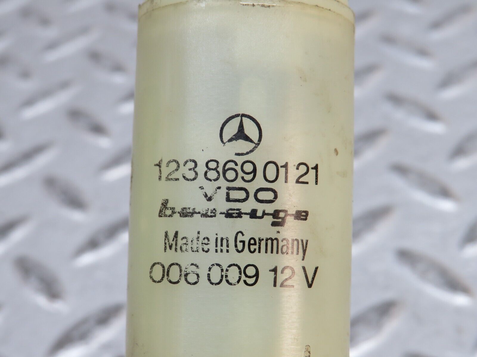 28484 Mercedes-Benz S123 240D Wagon Windscreen Washer Pump VDO 1238690121