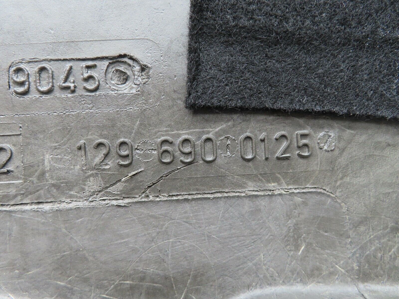 17116 Mercedes-Benz R129 300SL Coupe Headlining Roof Panel Left Side Black