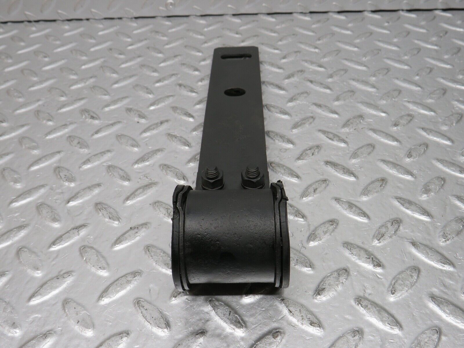 0377 Mercedes-Benz W108 280SE Stabilizer Bar Mounting Front Axle