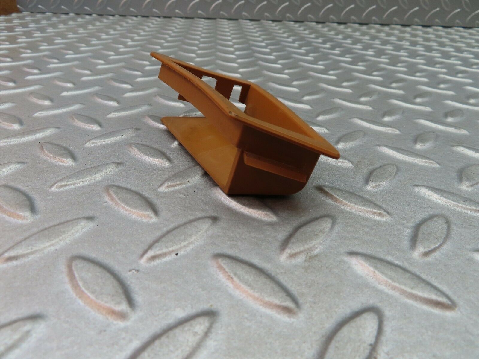 6040 Mercedes-Benz W126 380SE Front Left Door Panel Door Vents 1267270188