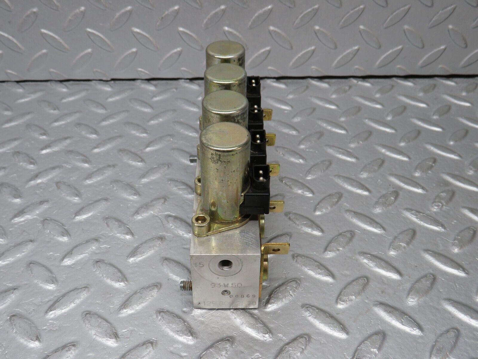 38258 Mercedes-Benz R129 280SL Coupe Roof Hydraulic Valve Left 1298002578