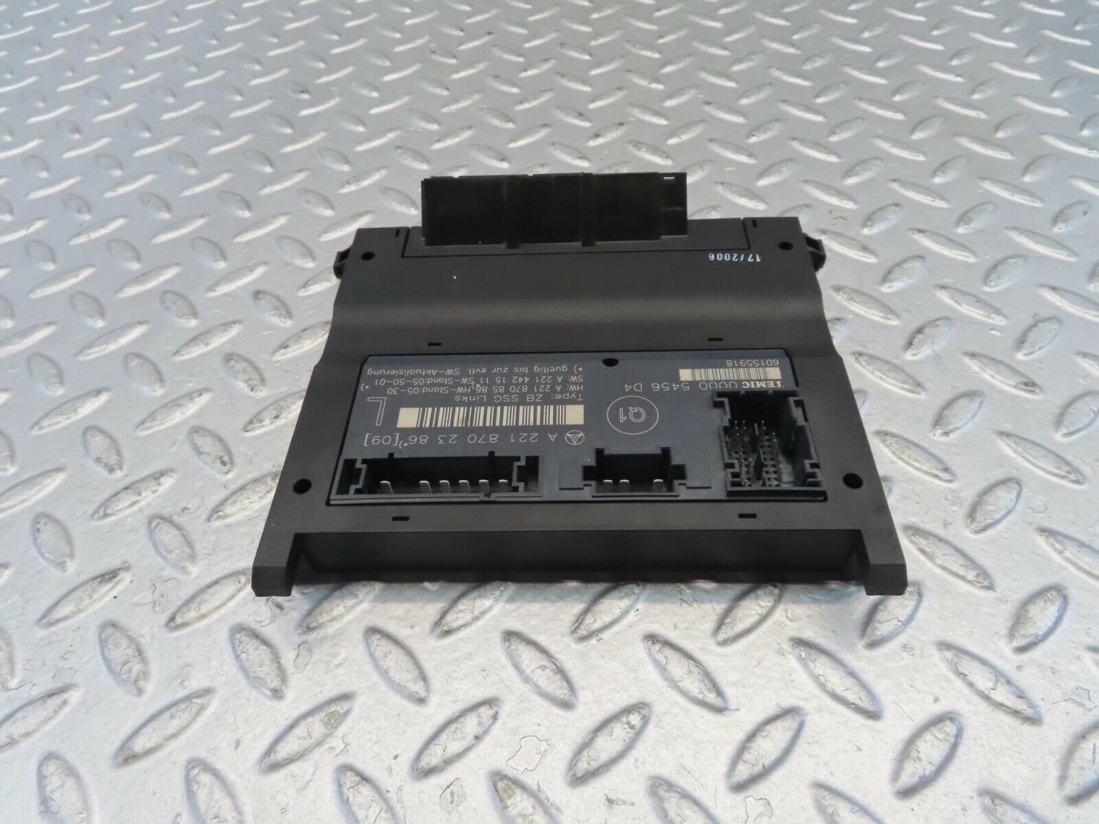 11086 Mercedes-Benz W221 S320 Front Left Seat Control Unit 2218702386