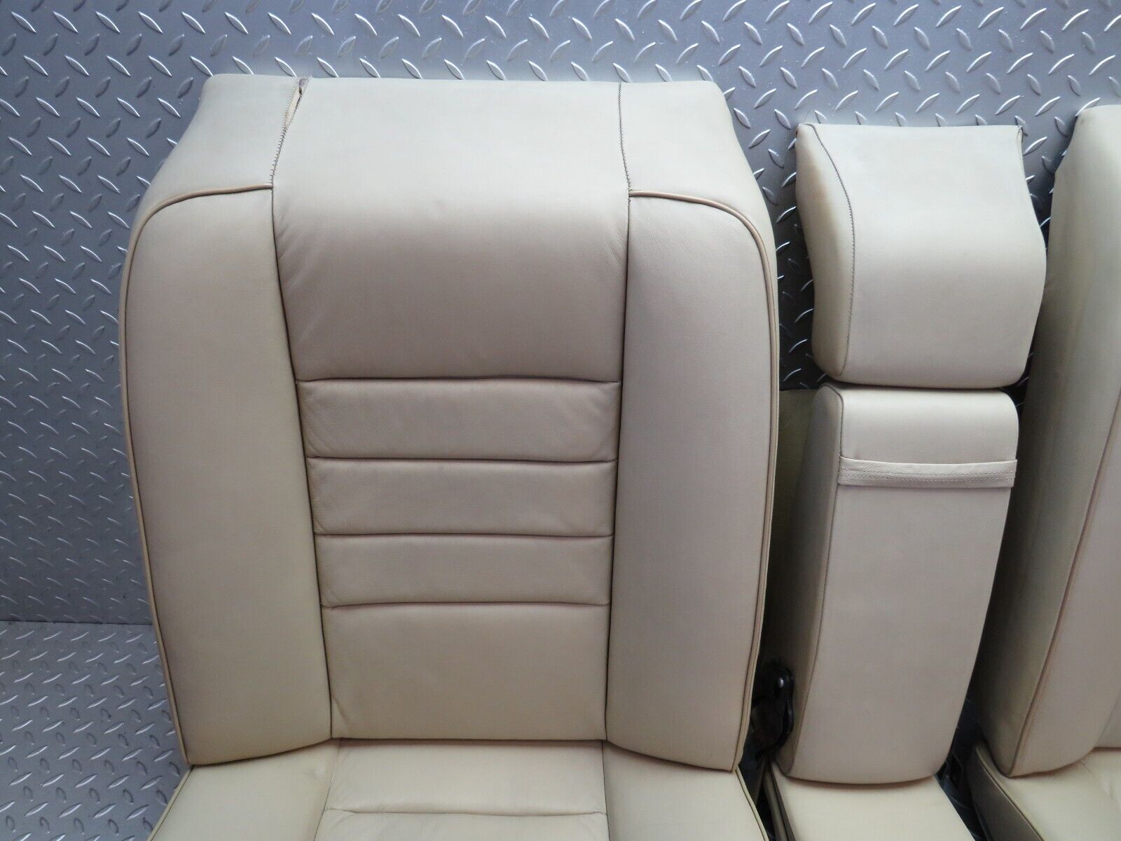 34414 Mercedes-Benz C126 380SEC Coupe Rear Seat Set Leather Beige 1249240123