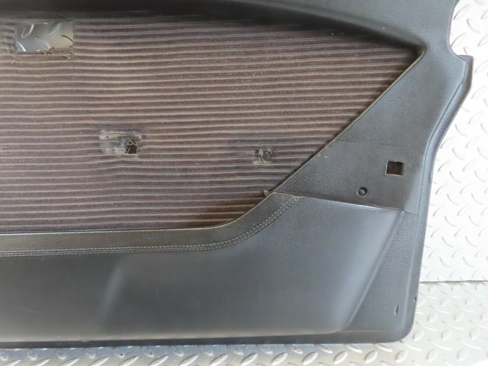 14247 Mercedes-Benz W116 350SE Front Right Door Card Black