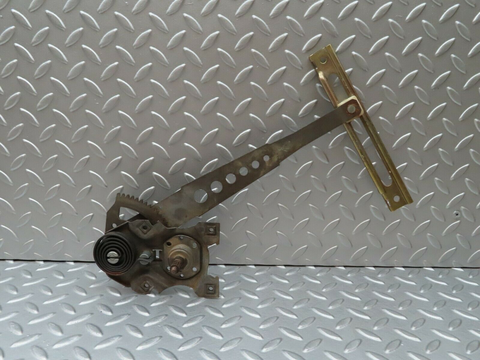 4481 Mercedes-Benz W123 230E Rear Right Manual Window Regulator 1237302046