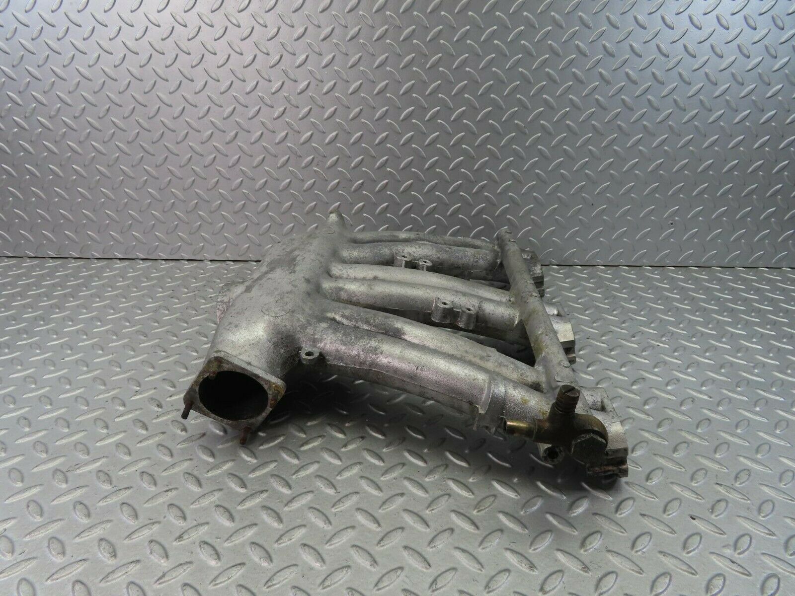 8675 Mercedes-Benz W108 Intake Manifold 1291410001